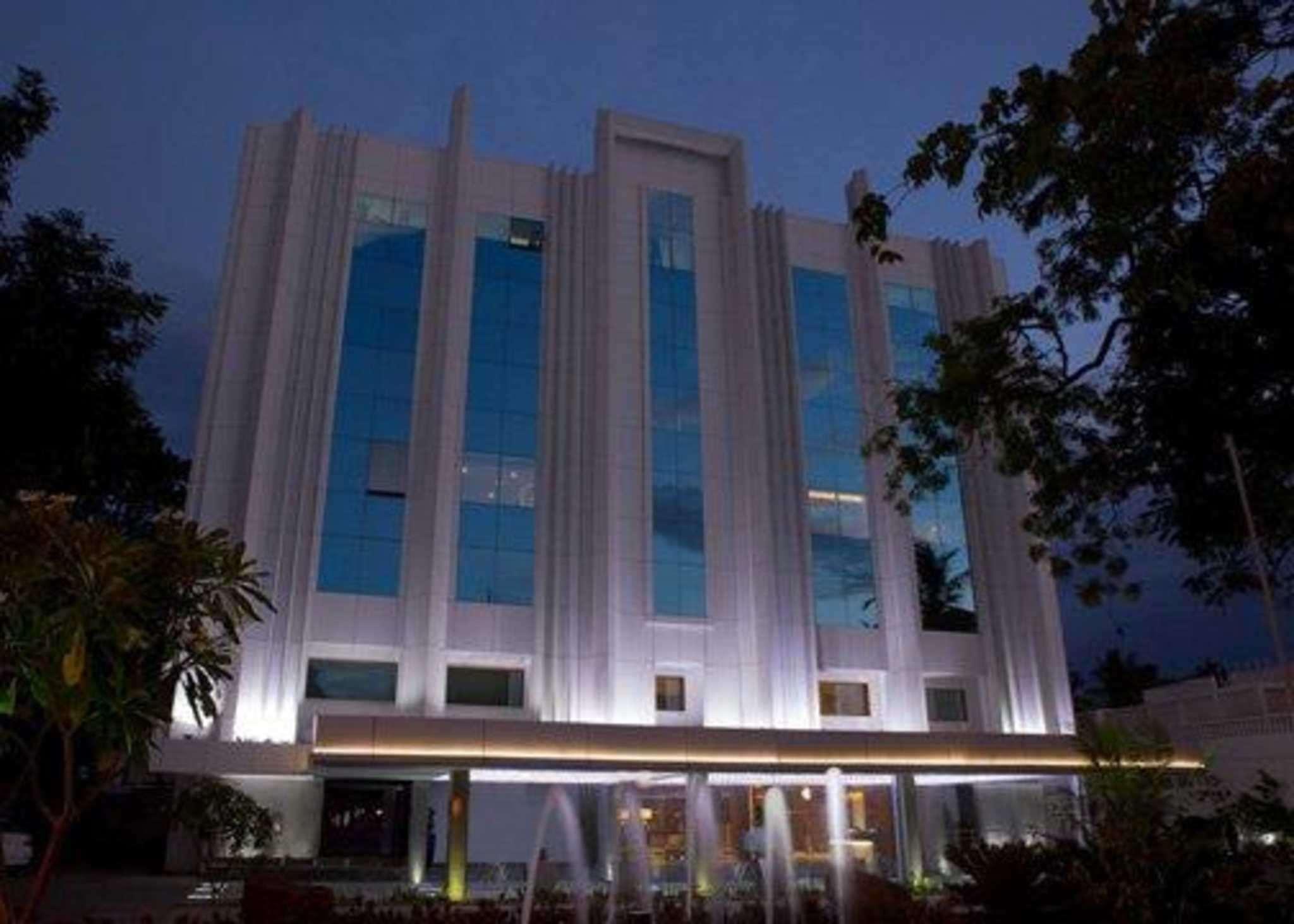 Clarion Hotel President Chennai Exterior foto